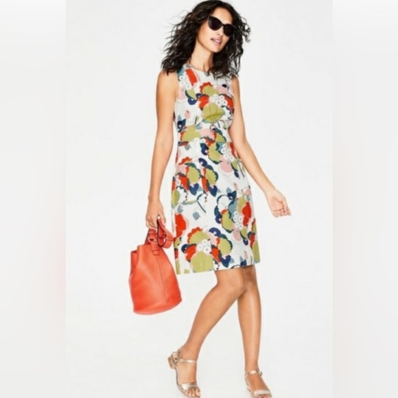 Boden Mod Pocket Floral Patterned Shift Dress - Picture 4 of 10